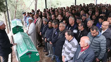 Muğla'daki kazada hayatını kaybeden babaanne ile torunu, toprağa verildi