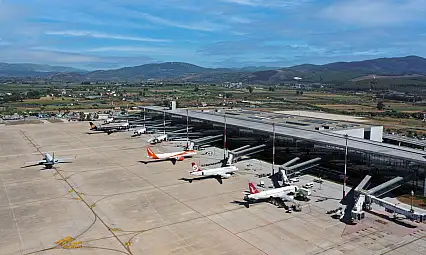 Muğla'nın iki havalimanı 6 ayda 3 milyon 531 yolcuya hizmet verdi