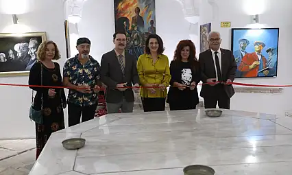 Uluslararası Ekim Geçidi sanatseverlerle buluştu