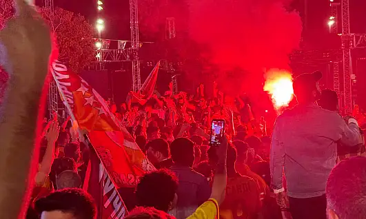 Galatasaray'ın Zaferi Bodrum'da Renkli Görüntülere Sahne Oldu