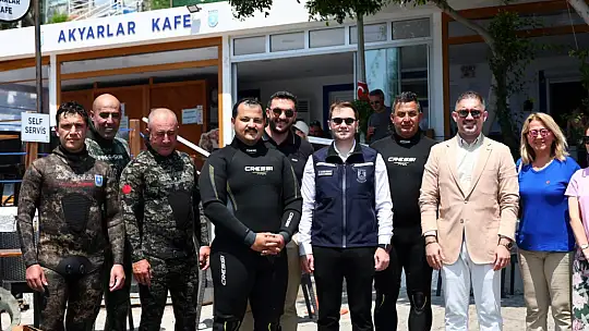 Gönüllü Dalgıçlar Akyarlar'da Deniz Temizliği Yaptı
