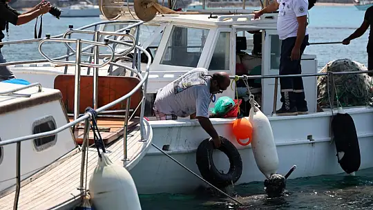 Gönüllü Dalgıçlar Akyarlar'da Deniz Temizliği Yaptı