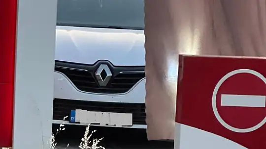 Polis Ekiplerine Saldırı! 4 Saldırgan Gözaltına Alındı!