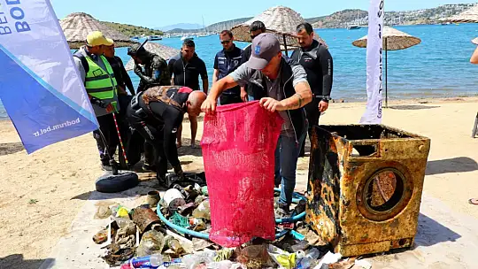 Denizin Dibinden Çamaşır Makinesi Çıktı: Gümbet'te Farkındalık Etkinliği