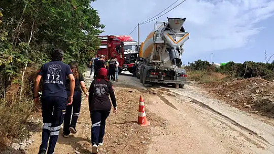 Kamyonet ile beton mikseri arasında feci ölüm!