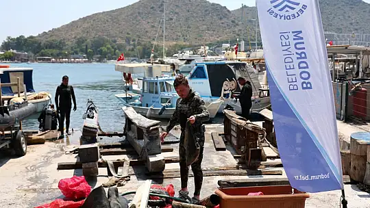 Gönüllü Dalgıçlar Akyarlar'da Deniz Temizliği Yaptı