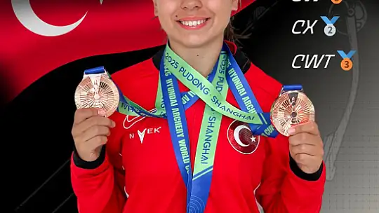 Kadın Milli Takımı Dünya Üçüncüsü Oldu, Karışık Takım Dünya Rekoru Kırdı