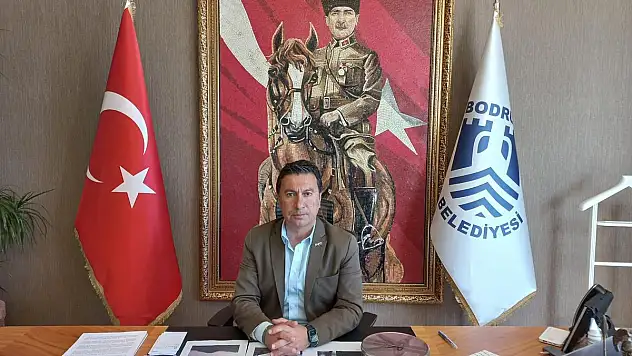 1 DENİZ PATLICANI 150 TON KUMU TEMİZLERKEN AVLANMALARINA YASAK GELMEDİĞİ İÇİN TÜKENİYORLAR