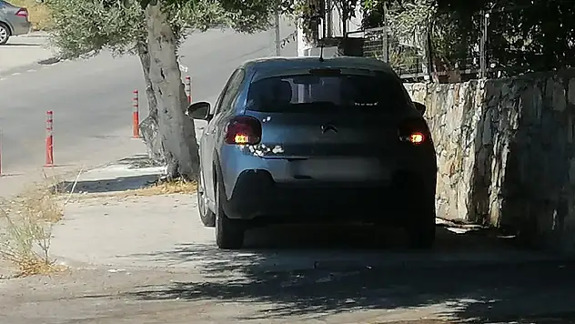 1 kişinin yaralandığı kaza güvenlik kameralarına yansıdı !