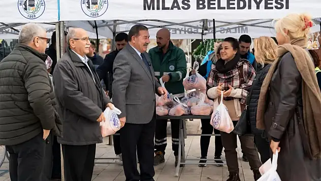 1 Ton Portakal ücretsiz dağıtıldı