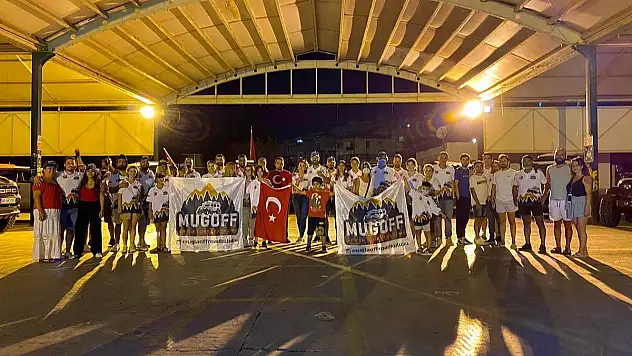 100 Araç katılımı ile 30 Ağustos Zafer Bayramını Kutladılar