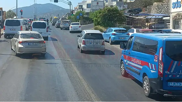 112 Çağrı İhbarlarına Yol Vermeyen Sürücüler Yüzünden Gecikiyorlar