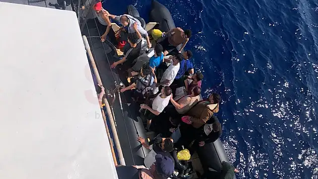 125 Düzensiz Göçmen Yakalandı, 4 Şüpheli Gözaltına Alındı