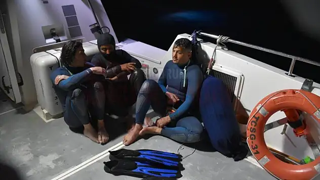 15 Mili Yüzerek Geçmeye Çalışan 3 Göçmen Dahil, 32 Göçmen Yakalandı