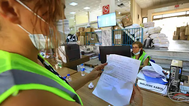 16 yaşındaki Bora'dan yangın mağdurlarına mektup 'Yanan benim ve benden sonrakilerin geleceği'