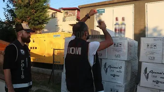 17 bin 150 Şişe Kaçak İçki Ele Geçirildi