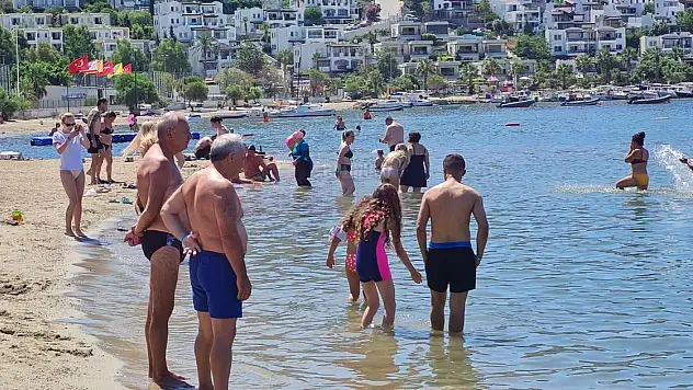 Bodrum'da Sıcak Hava Yoğunluğu