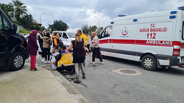 2 Aracın Çarpıştığı Kazada 1'i Çocuk 2 Kişi Yaralandı