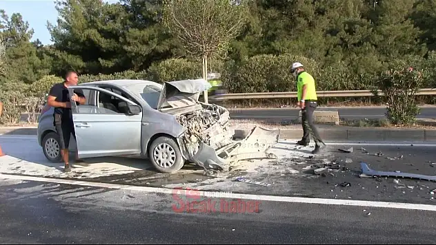 2 Aracın Karıştığı Kazada 1 Araçta Yangın Çıktı