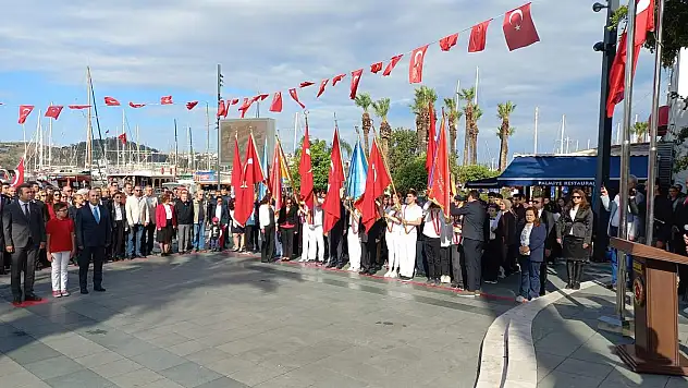 23 Nisan  Bodrum'da Törenle Kutlandı