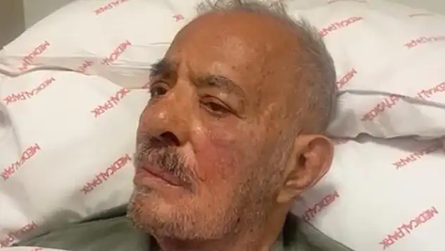 Ferdi Tayfur'un Sevenleri Dua Edip Gözyaşlarına Boğuldu