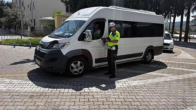 250 Araç Denetlendi, 41 Araç Trafikten Men Edildi