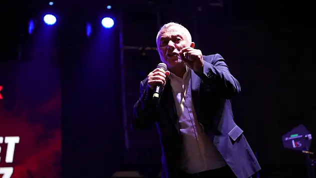 29 Ekim Cumhuriyet Bayramı: Kutlamalar ve Siyasi Manipülasyon