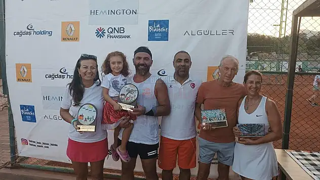 30 Ağustos'ta Ay Yıldızlı Tenis Coşkusu