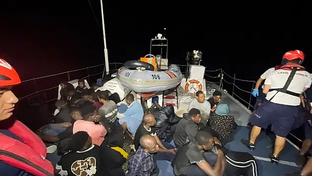 35 düzensiz göçmen kurtarıldı