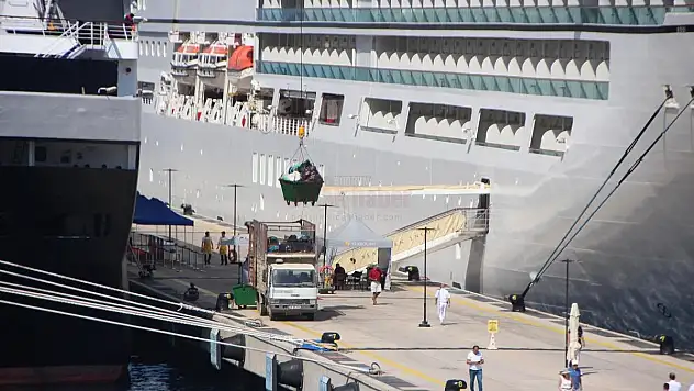 383 Yolcuyla Bodrum'a Geldi