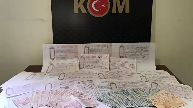 65 Adet Senet ve 26 Bin TL Parayla Yakalandı
