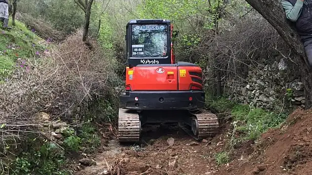 8 Bin Metre Dere Temizliği Yapıldı