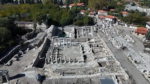 Stratonikeia antik kentindeki 'Roma Hamamına' ziyaretçi akını