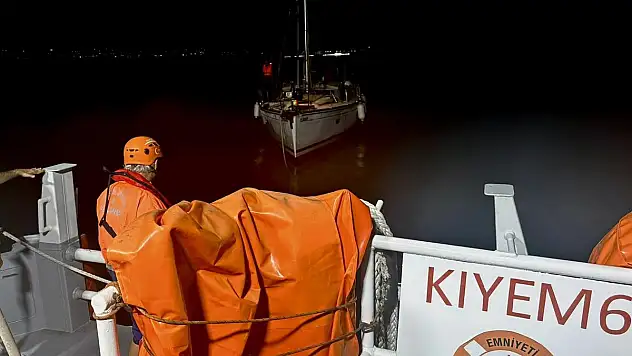 Açık Denizde Sürüklenen Tekne Kurtarıldı