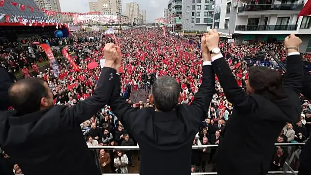 Ahmet Aras denizli'de yağmurla birlikte sevgi seli yaşandı