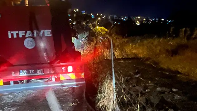 Akyarlar'da yangın paniği ! büyümeden kontrol altına alındı !