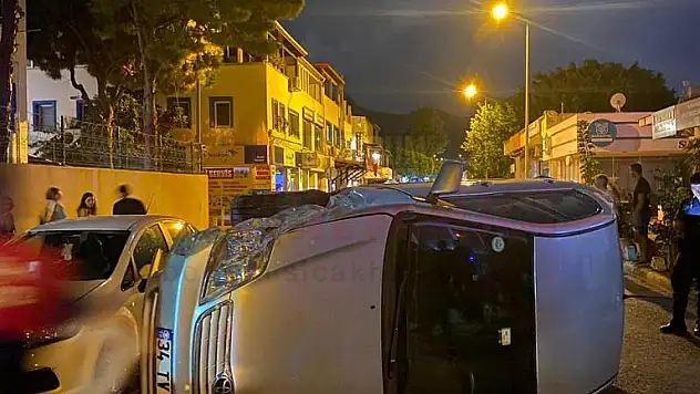Alkollü Sürücü 3 Araca çarptı 1'ini Devirdi