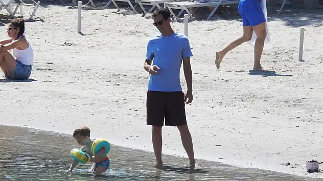 Alp Kırşan Oğluyla Bodrum'un Tadını Çıkardı