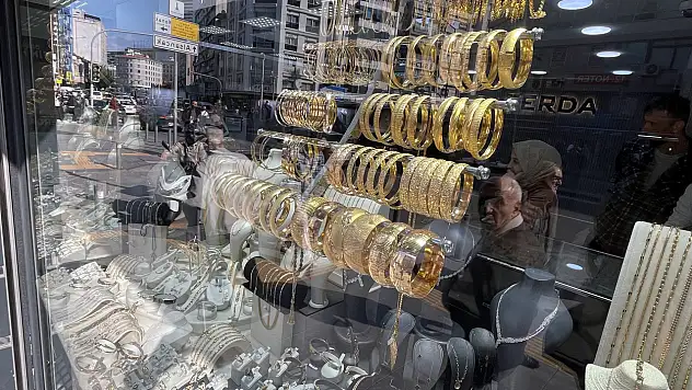 Altın el yakıyor, gümüş takılar rağbet görmeye başladı