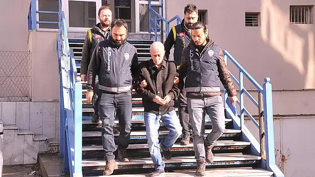 Alzheimer Hastası Ablasını Tuz Ruhu İçirerek Öldürdü