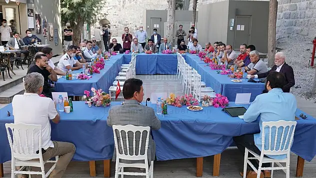 American Hospital The Bodrum Cup'ta yelkenler yangın bölgelerinde açılacak