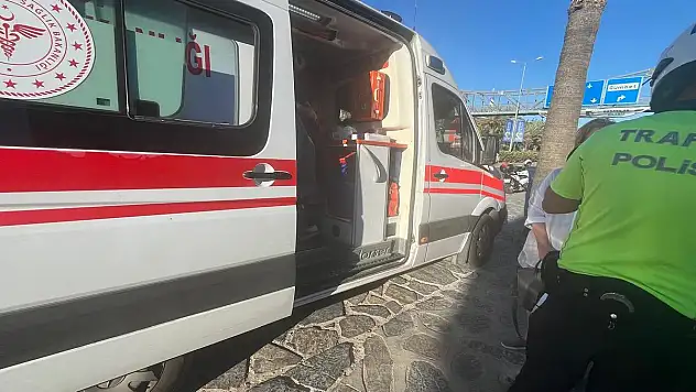 Ani Fren Yapan Araca Çarpıp Yaralandı