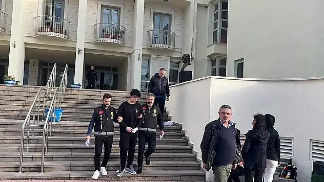 Annesini bıçaklayarak öldüren Doğukan D.'ye 24 yıl hapis cezası