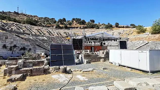 Antik Tiyatroyu Gören Alman ve ABD'li Tarihçiler Şok Oldu