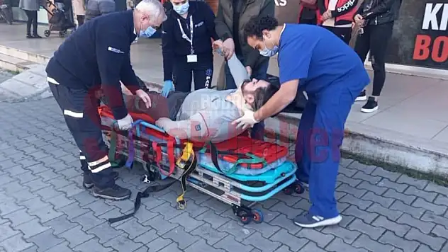 Araca çarpmamak için kayarak kaza yaptı