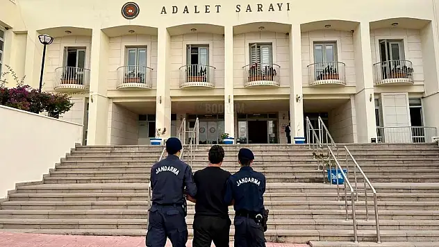 Aranan Şahıs Bodrum'da Yol Kontrolünde Yakalandı