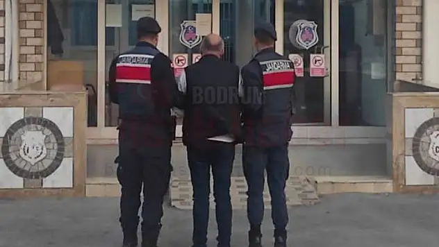 Aranan Şahıs Yol Kontrolünde Yakalandı