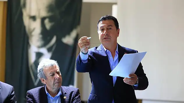Aras, Ortaca'da İktidara Yüklendi: 'İktidarın Söylemleri Avrupalı Turisti Korkutuyor'