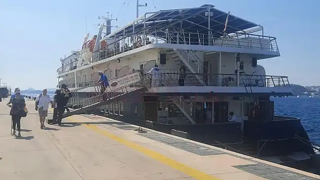 Arethusa Bodrum'a 40 Yolcusu ile Geldi