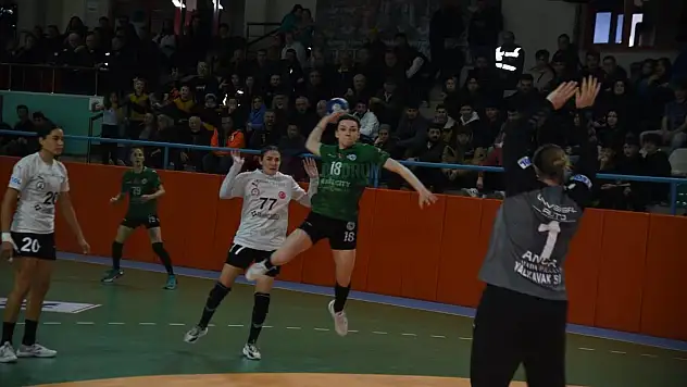 Armada Praxis Yalıkavak Spor Kulübü Hentbol Takımı, Görele Deplasmanında Zaferle Döndü